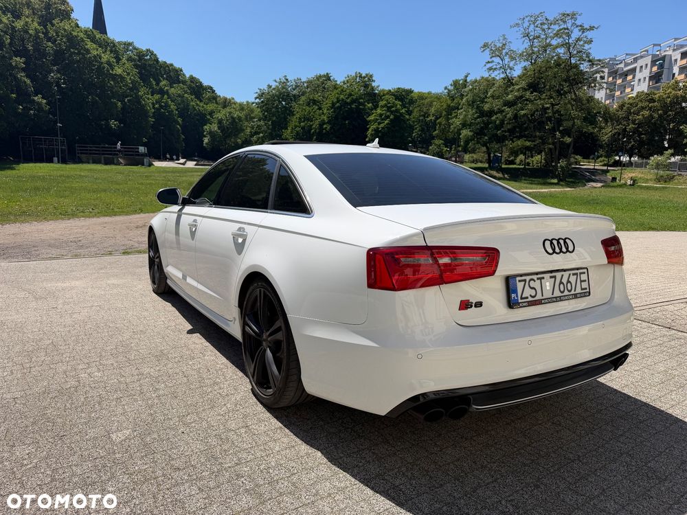 Audi S6 Limousine - 11