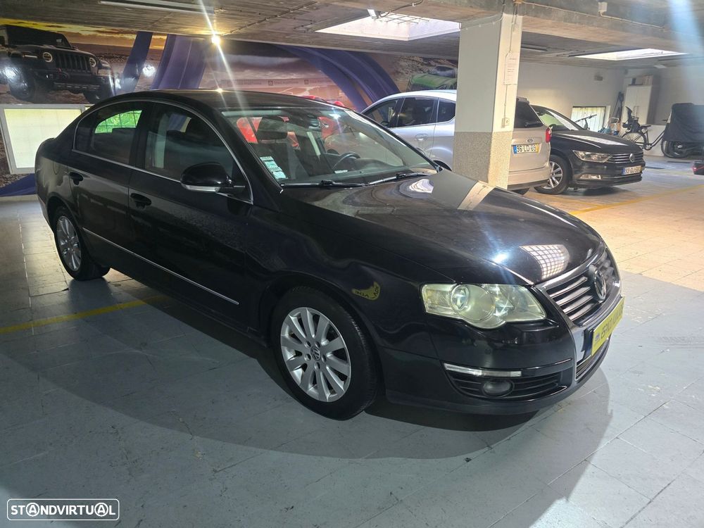 VW Passat 2.0 TDI Confortline - 3