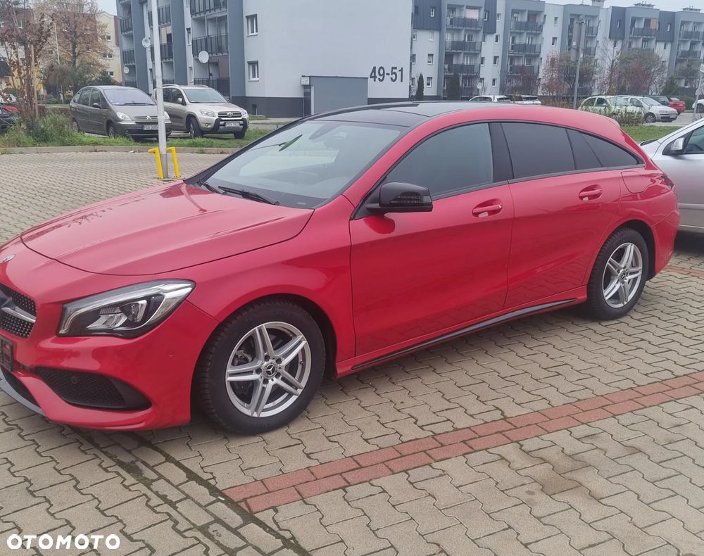 Mercedes-Benz CLA 180 AMG Line - 2