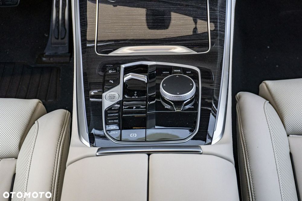 BMW X5 xDrive30d - 19