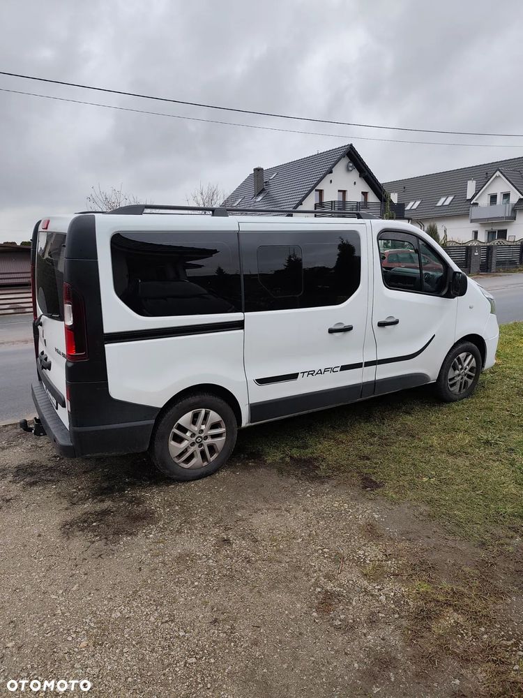 Renault Trafic 2.0 dCi EDC - 4