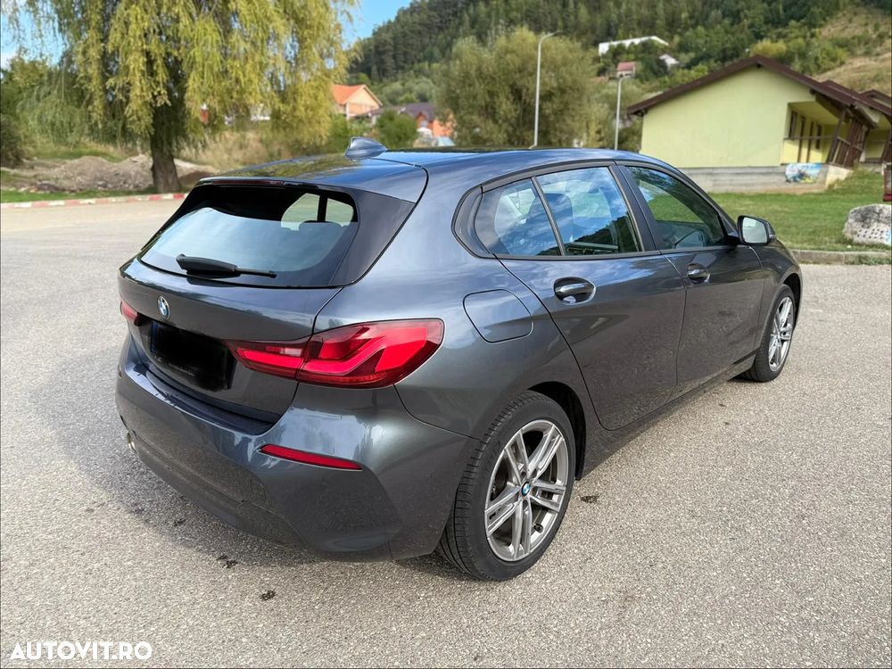 BMW Seria 1 2021 photo 5