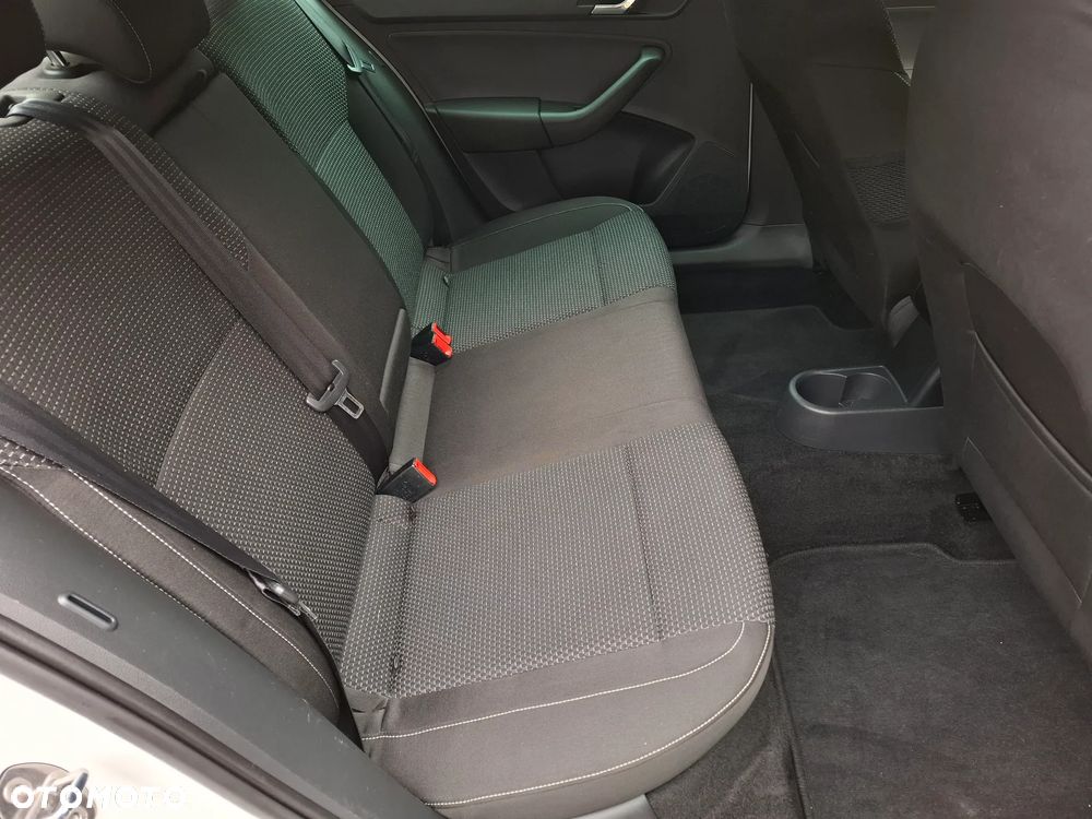 Skoda RAPID 1.4 TSI DSG Ambition - 16