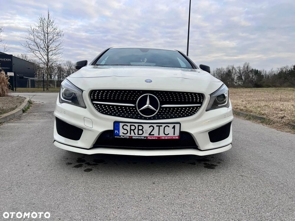 Mercedes-Benz CLA 200 AMG Line - 3