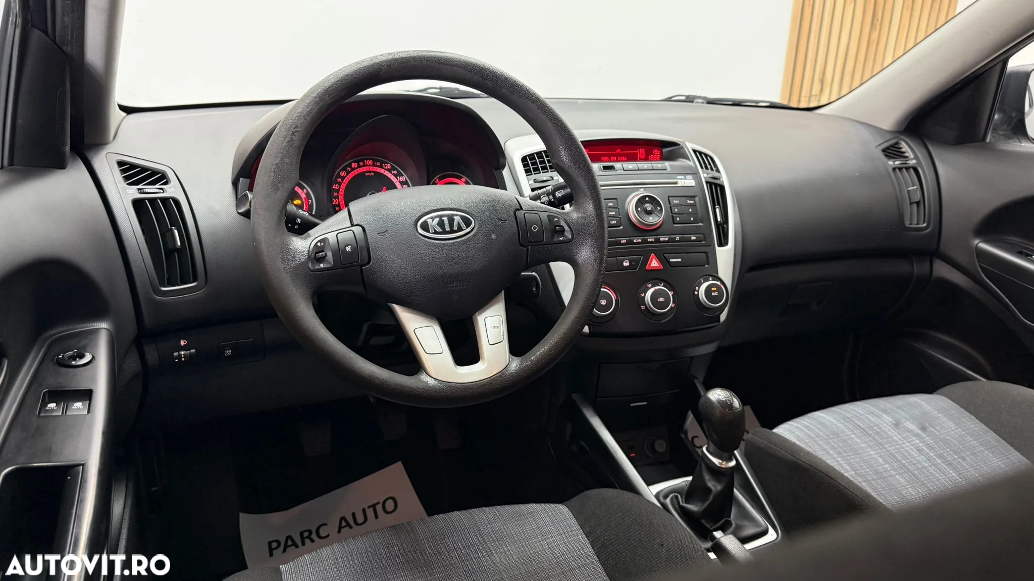 Kia Ceed 1.4 CVVT Attract - 21