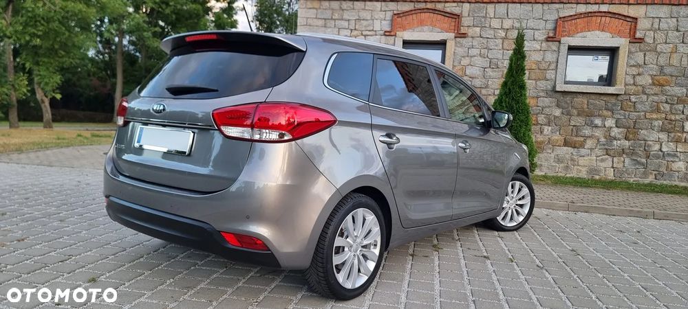 Kia Carens 1.6 GDI ISG Spirit - 13