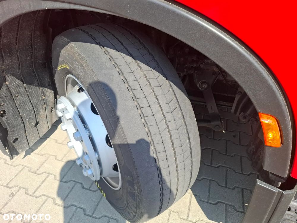 Iveco S-WAY - 13