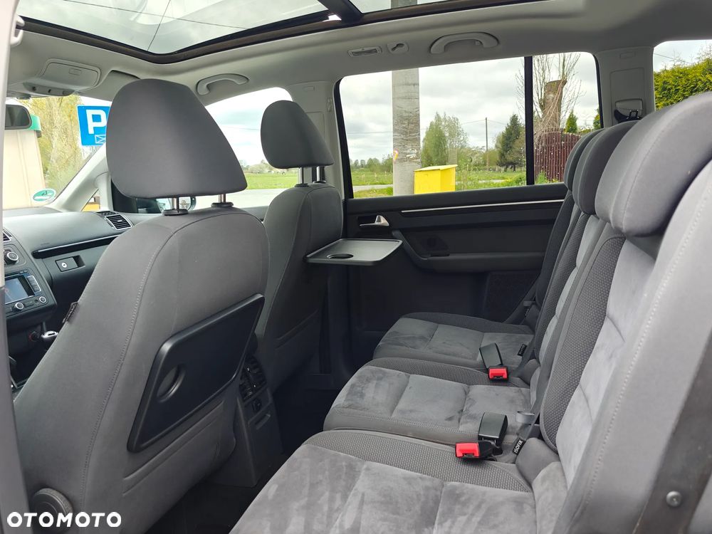 Volkswagen Touran 1.6 TDI DPF Highline - 6