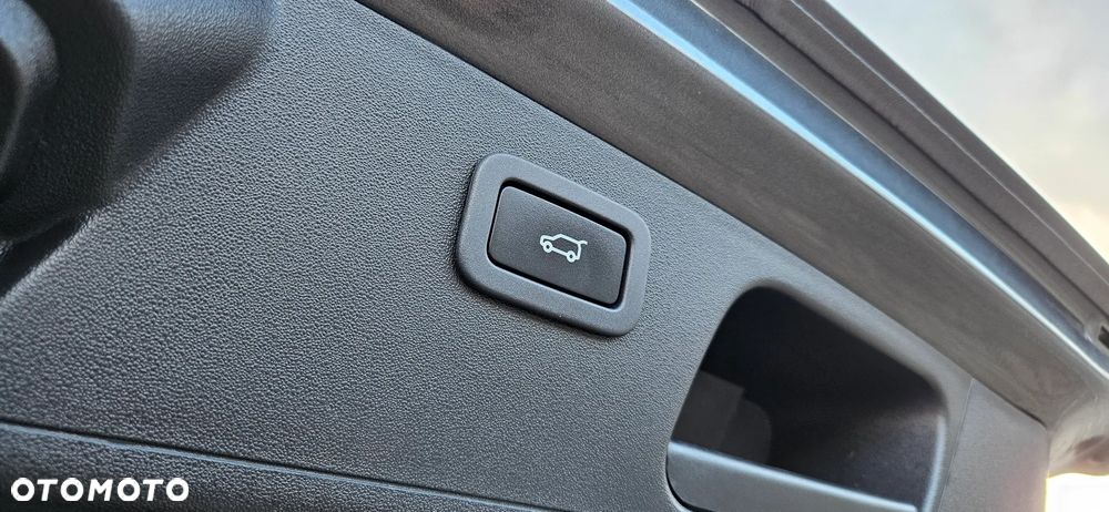 Jaguar E-Pace D150 AWD R-Dynamic HSE - 12