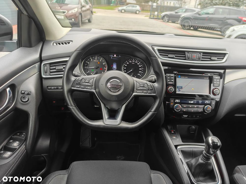 Nissan Qashqai 1.6 DIG-T TEKNA+ - 24
