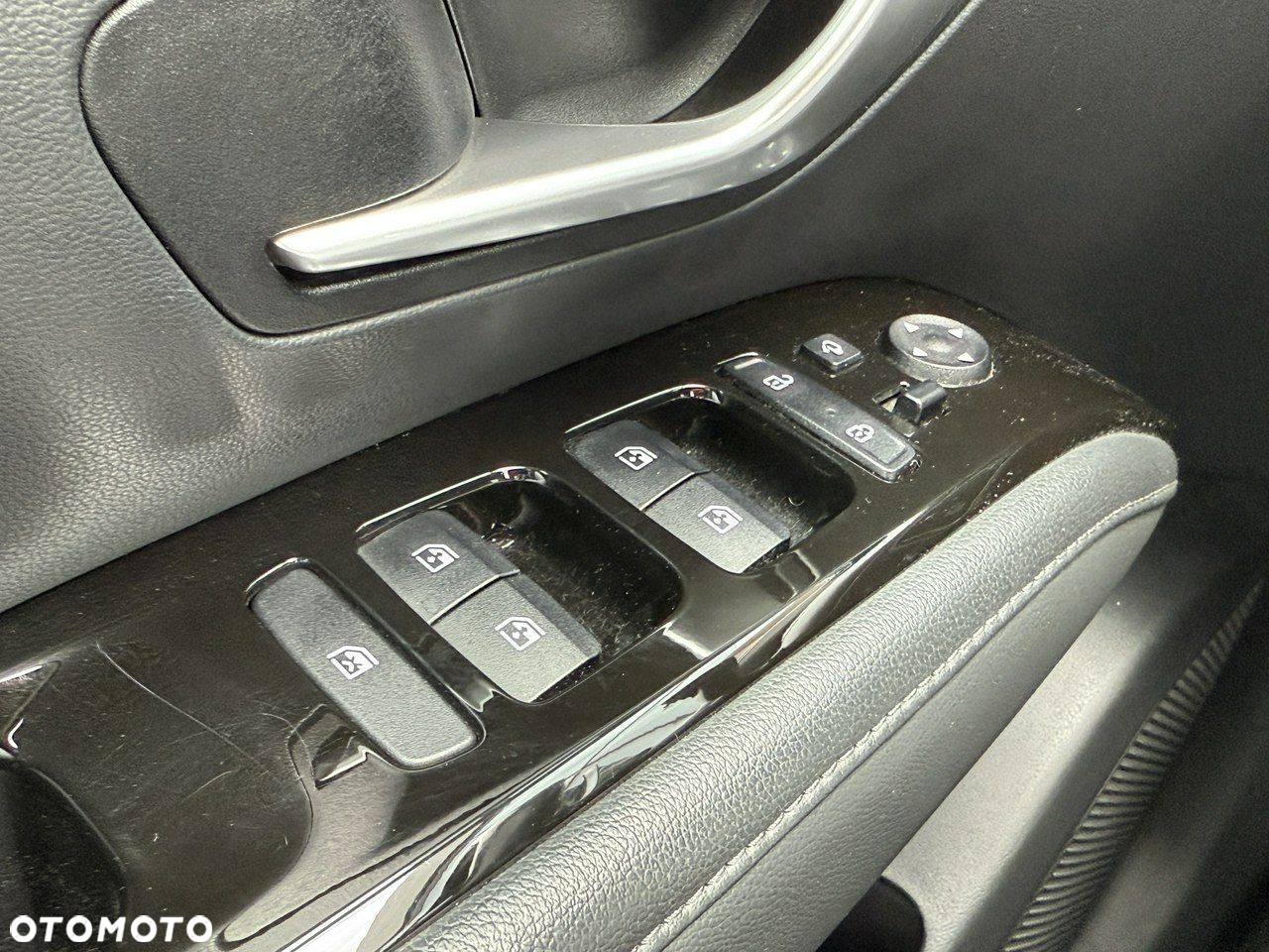 Hyundai Tucson 1.6 T-GDi HEV Executive 2WD - 13