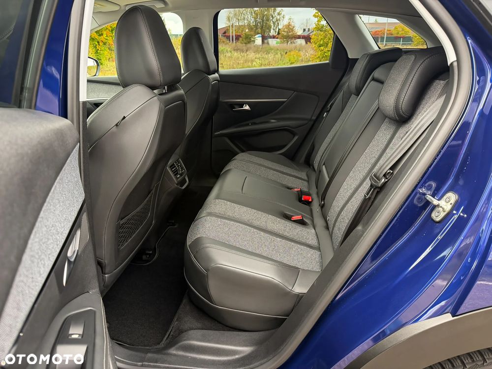 Peugeot 3008 1.6 PureTech HYbrid Allure S&S EAT8 - 37