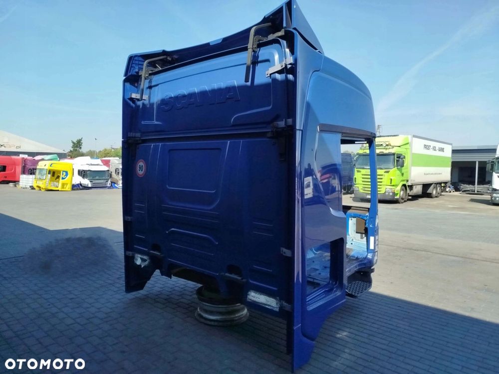 KABINA GOŁA SCANIA R NTG - 4