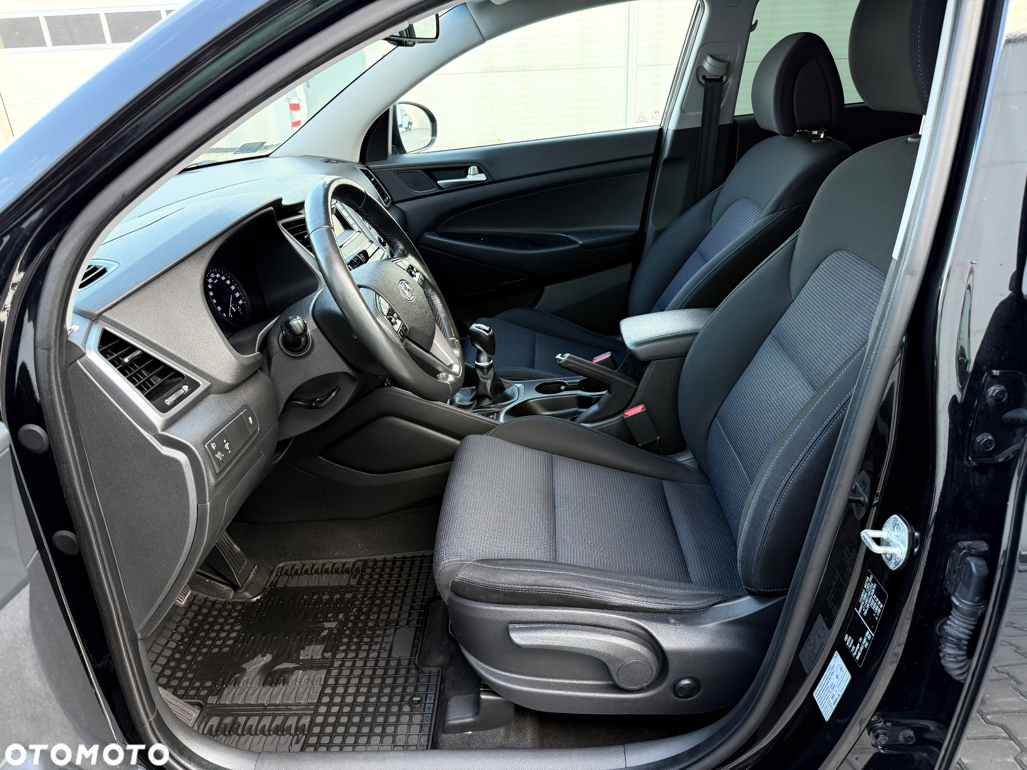 Hyundai Tucson 1.7 CRDI BlueDrive Comfort 2WD - 13