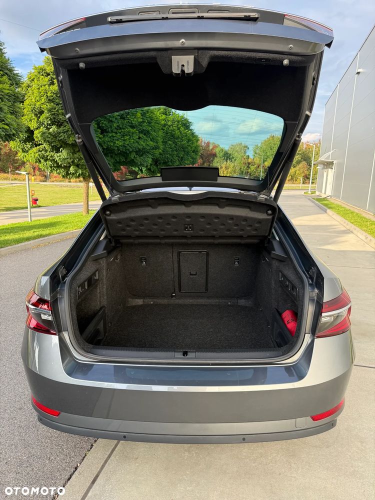 Skoda Superb 1.5 TSI Ambition DSG - 8