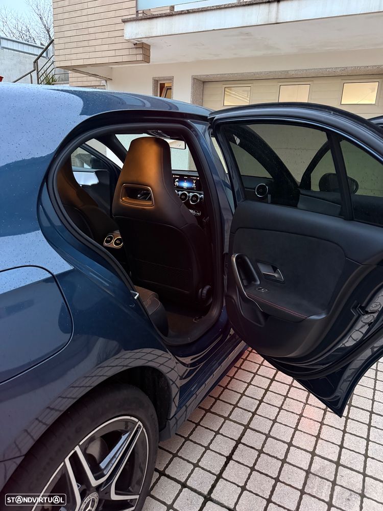 Mercedes-Benz A 250 e AMG Line - 12