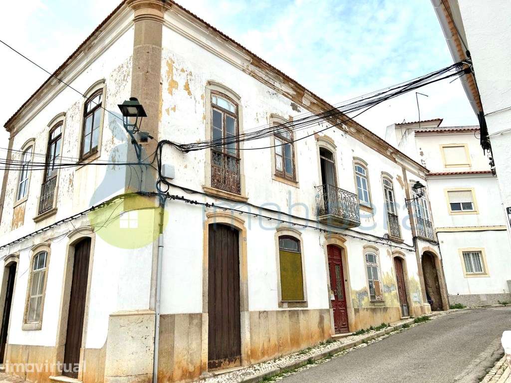 Moradia Histórica Post Pombalina com Charme Único no Coração de Lagoa - Grande imagem: 2/31