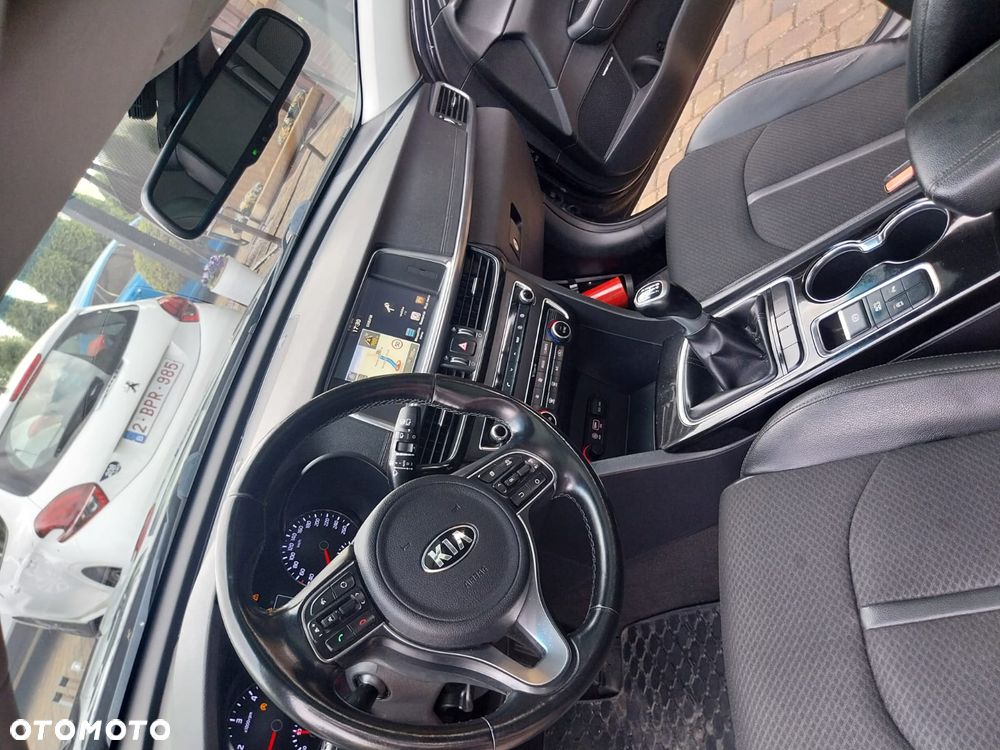 Kia Optima - 28