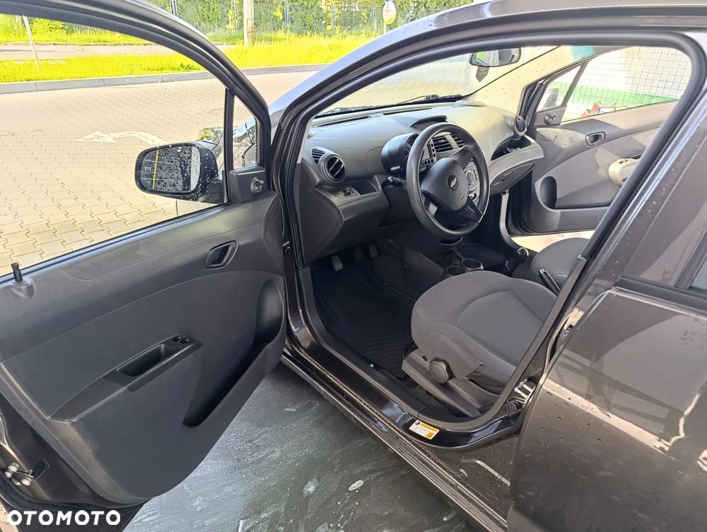 Chevrolet Spark - 4