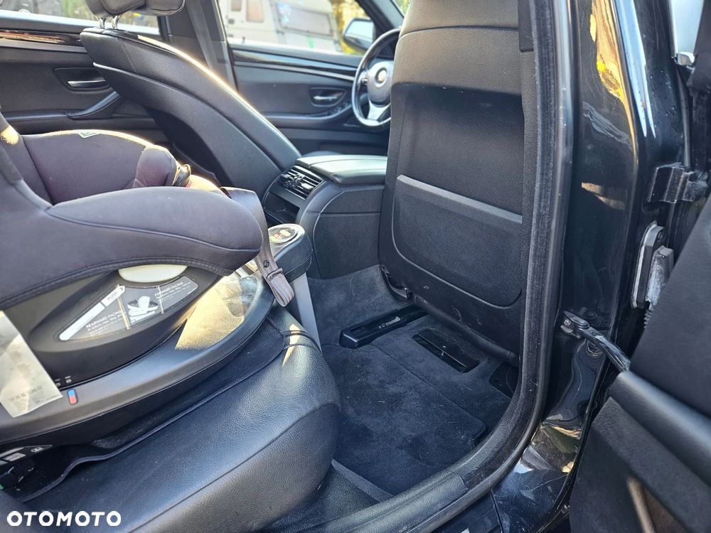 BMW Seria 5 - 24