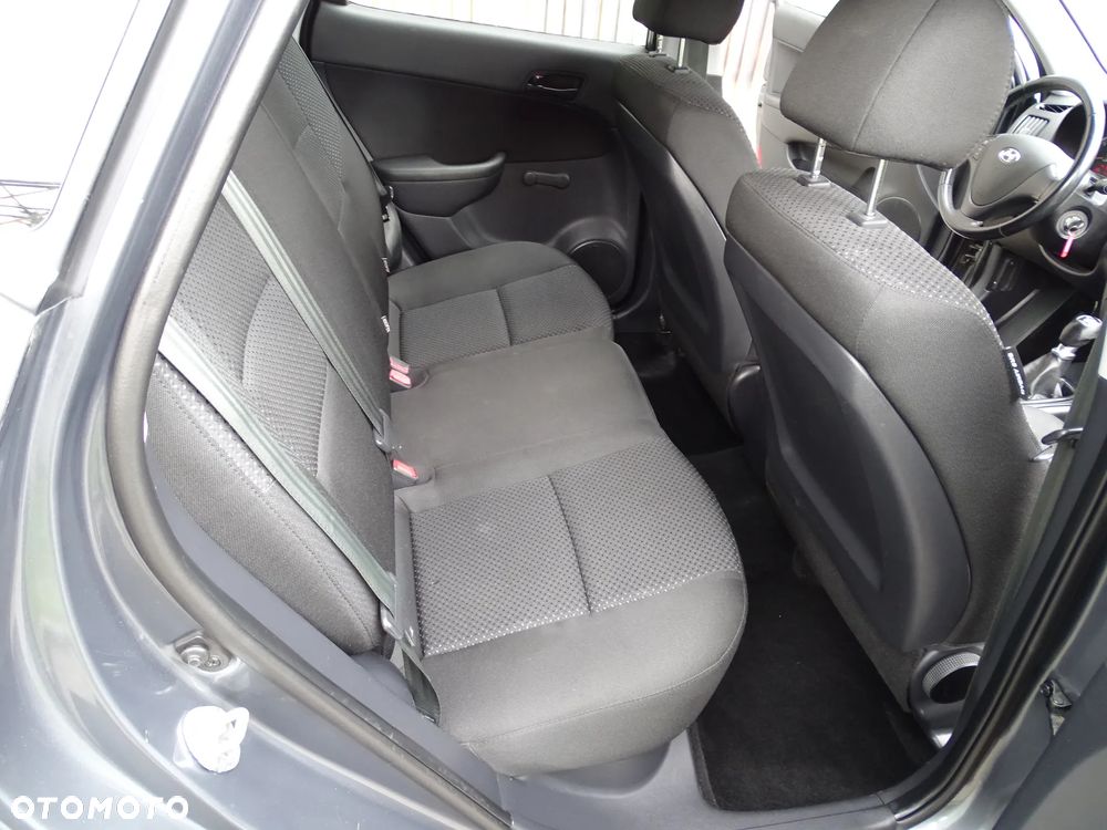 Hyundai i30 1.4 Classic + - 10