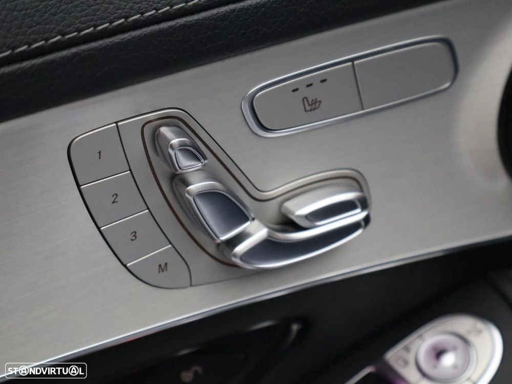 Mercedes-Benz GLC 300 d 4Matic 9G-TRONIC AMG Line - 22