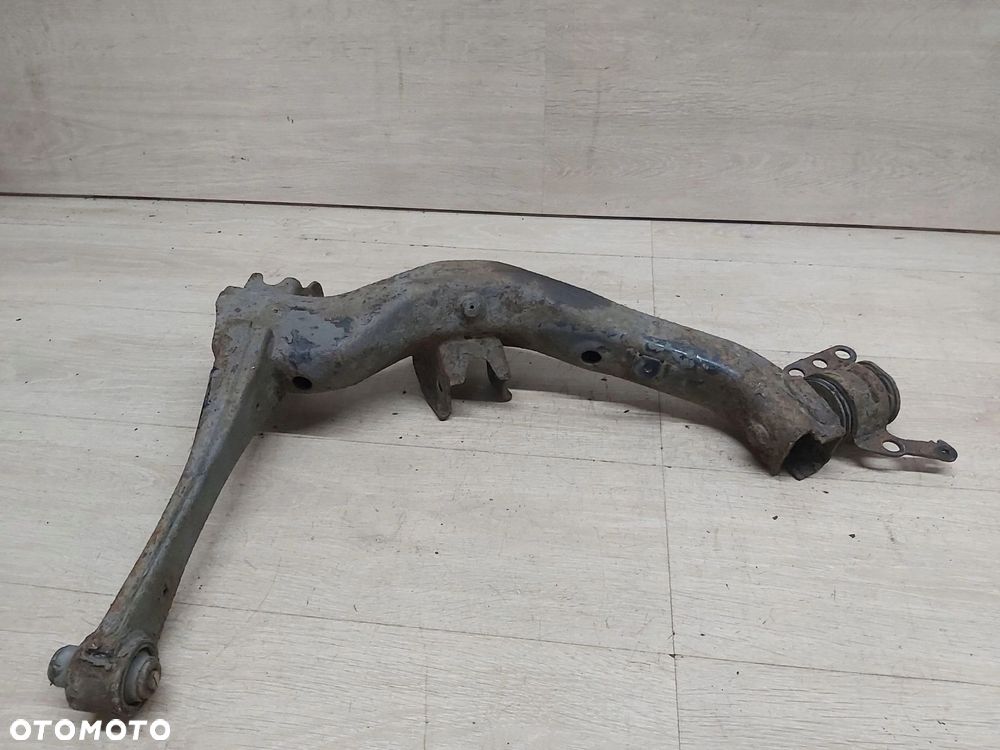 TOYOTA Avensis T25 03-08 r Wahacz prawy tył ORYGINAŁ - 3
