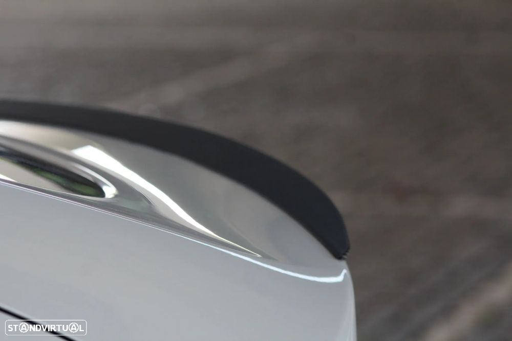 Tesla Model Y Long Range Dual Motor AWD - 21