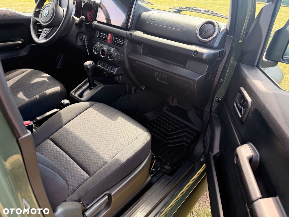 Suzuki Jimny 1.5 Elegance - 22