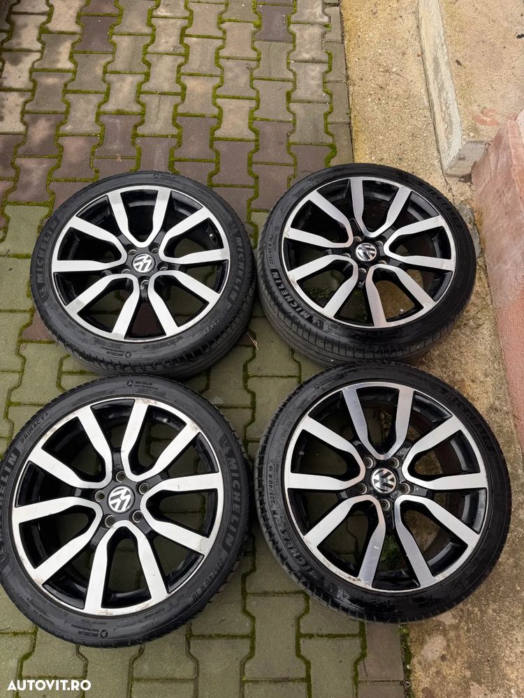 Volkswagen Golf - 36