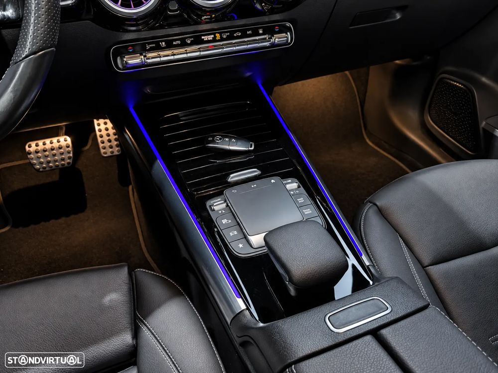 Mercedes-Benz EQA 300 4Matic AMG Line - 41