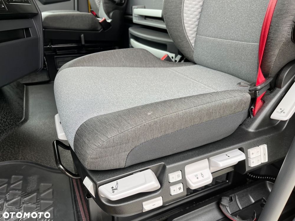 Renault THIGH520 T520 High Sleeper - 10