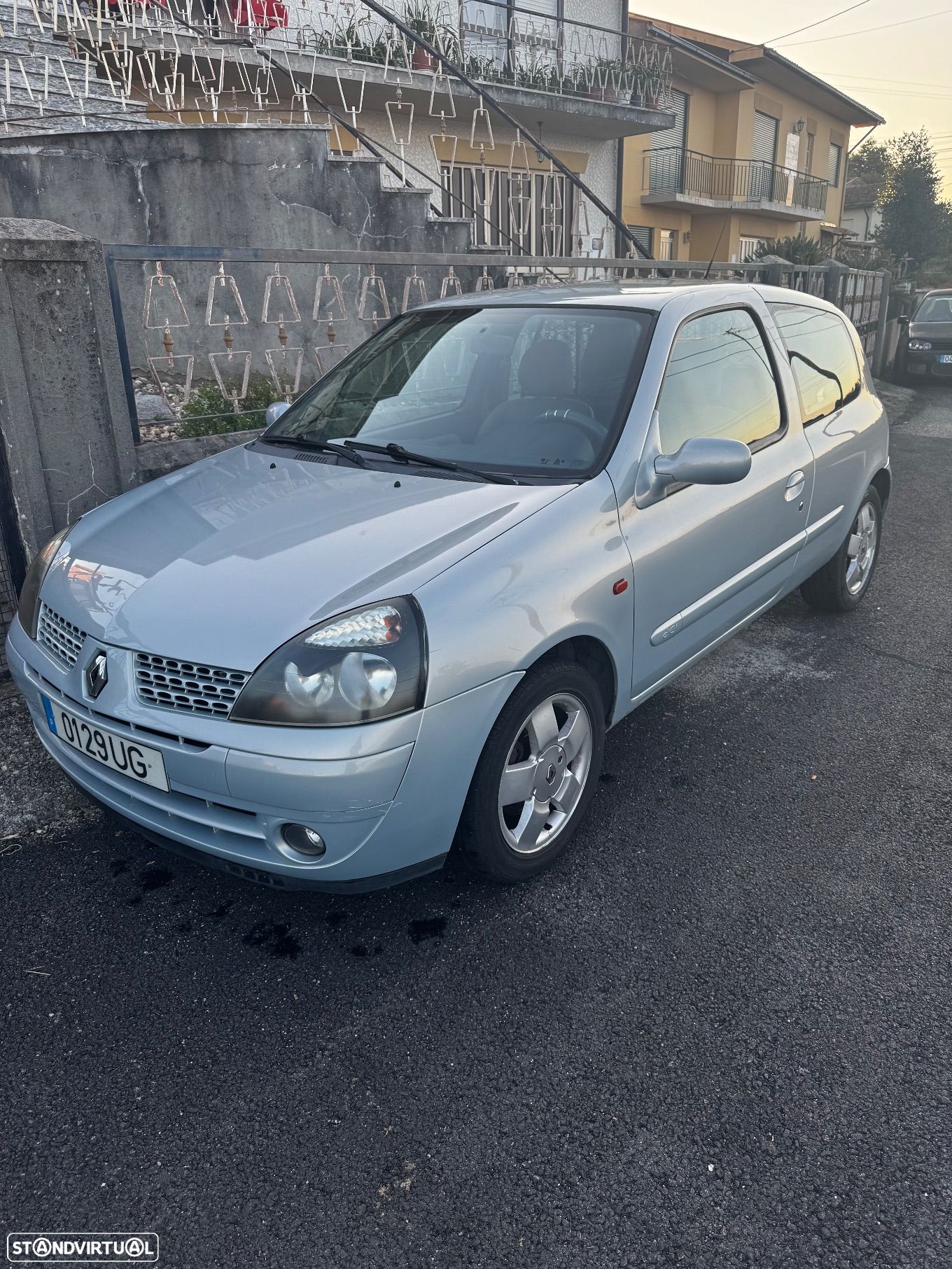 Renault Clio - 1
