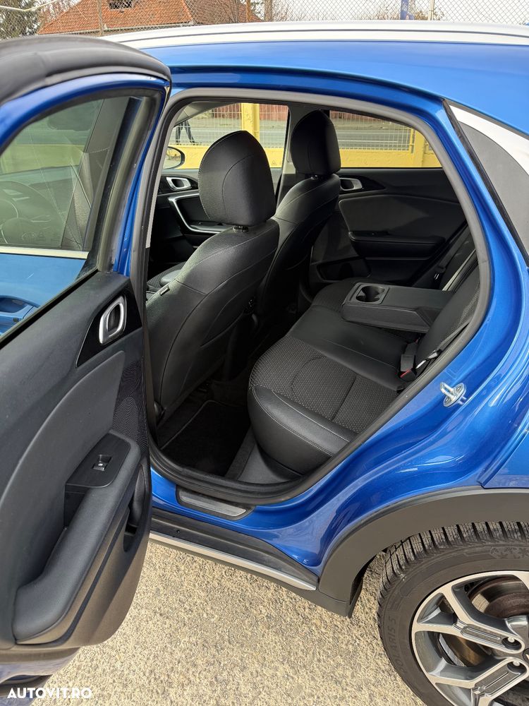 Kia XCeed 1.6 CRDi DCT7 LAUNCH EDITION - 9