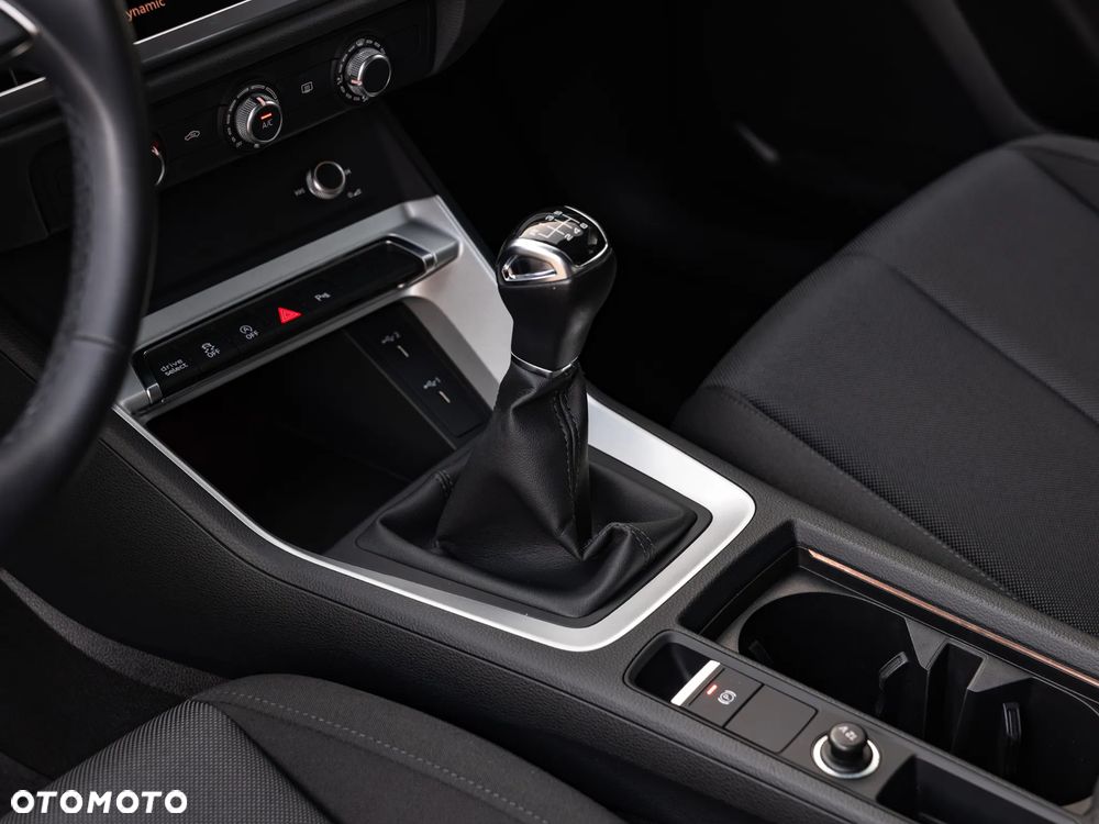 Audi Q3 Sportback 35 TFSI S-Line - 23