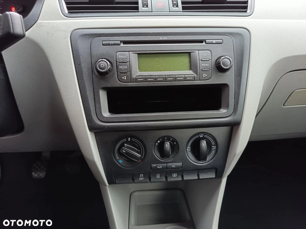 Skoda RAPID 1.2 TSI Edition - 8