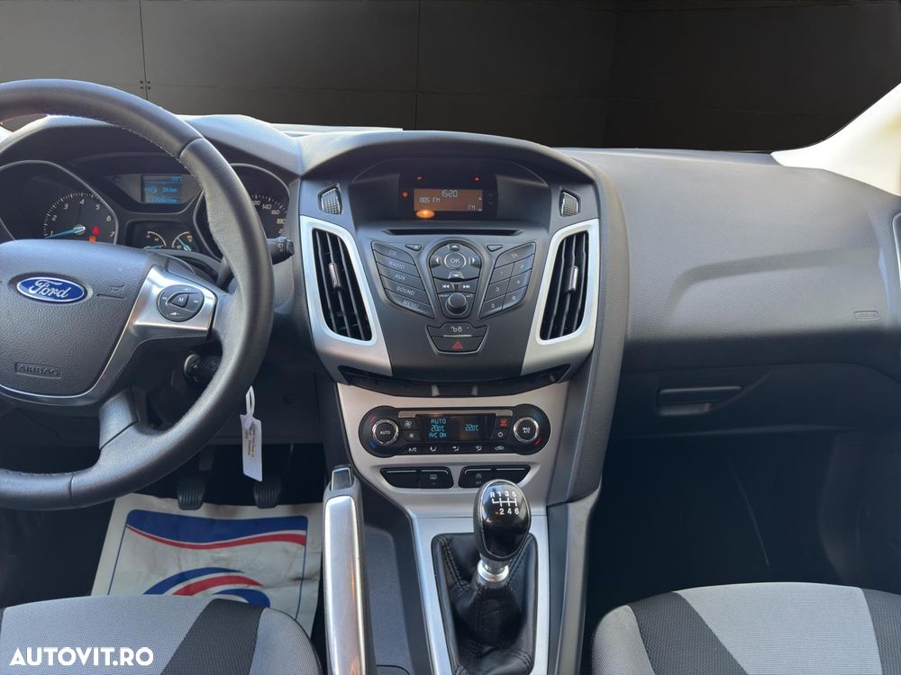 Ford Focus 1.6 EcoBoost Start-Stopp-System Champions Edition - 10
