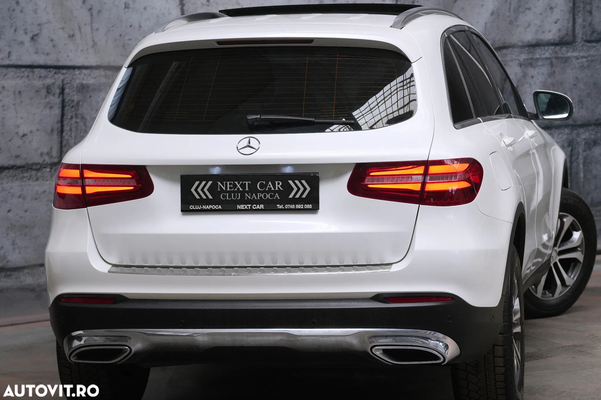 Mercedes-Benz GLC 220 d 4Matic 9G-TRONIC AMG Line - 4