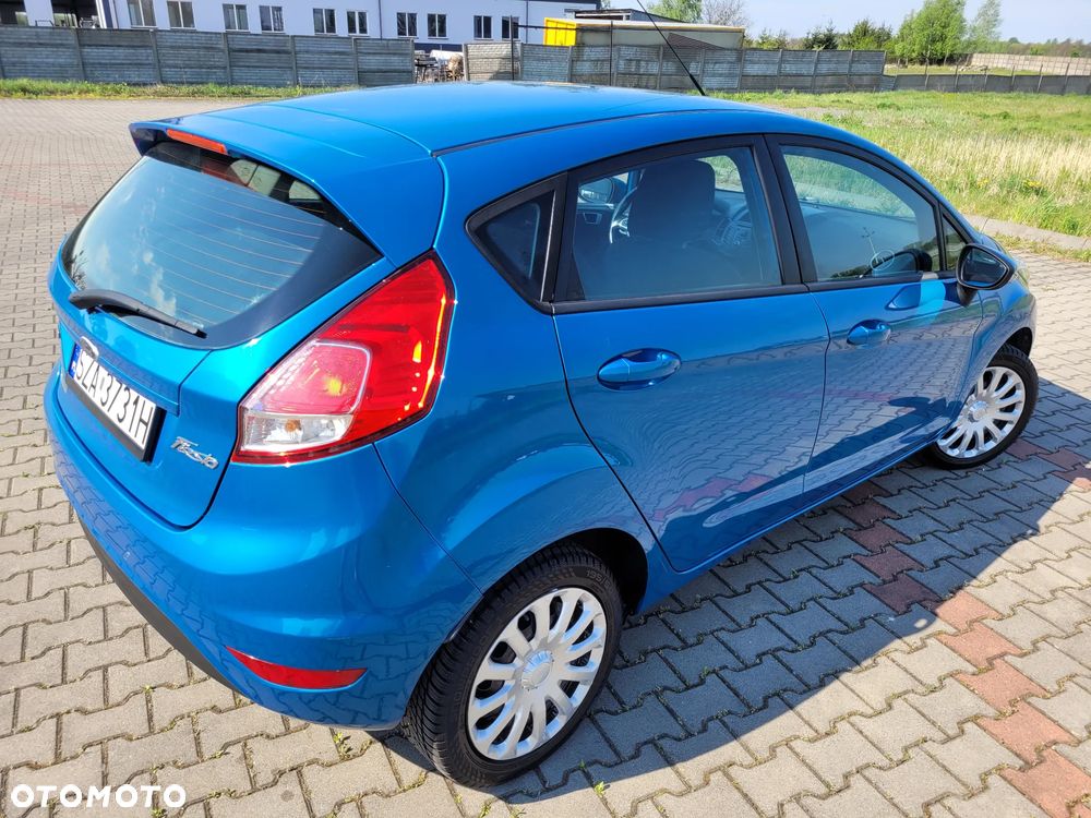 Ford Fiesta - 10