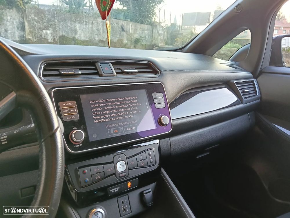 Nissan Leaf N-Connecta - 5