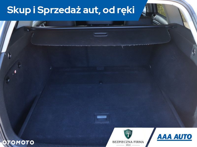 Volkswagen Golf Variant - 15