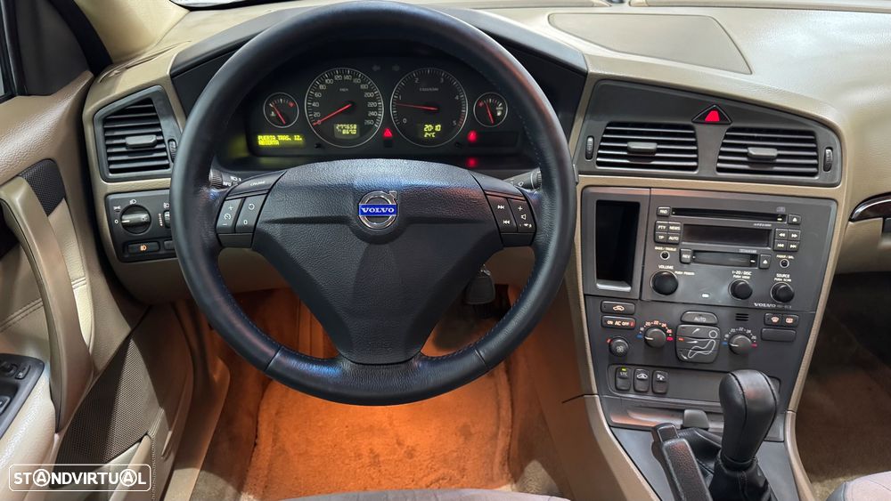 Volvo S60 2.4 D5 - 22