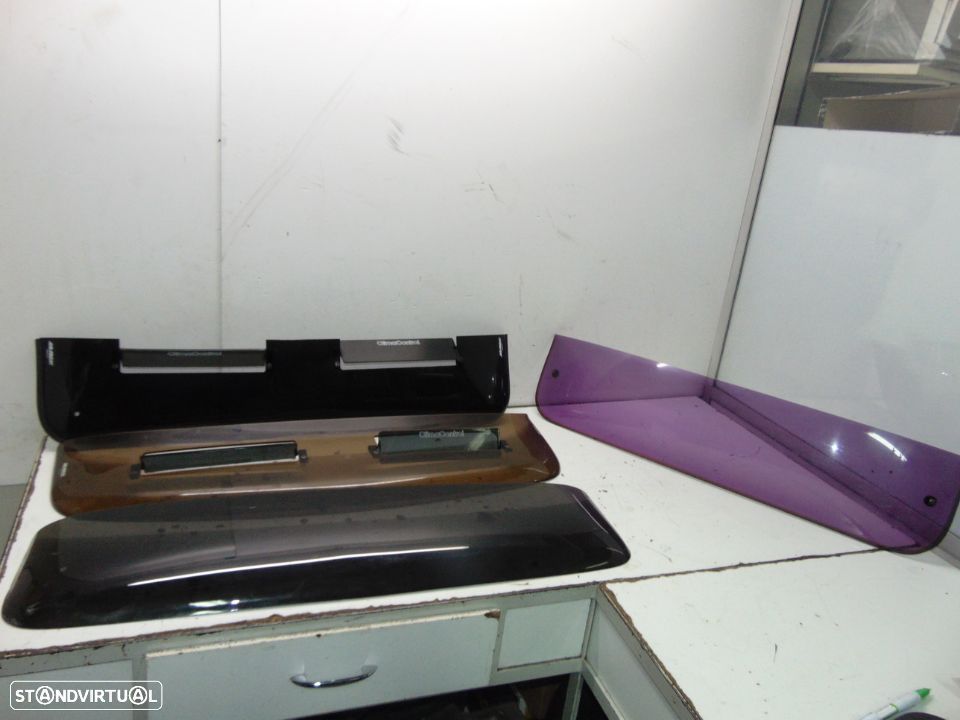 Antigos e clássicos defletores de ar para o tecto de abrir - 1