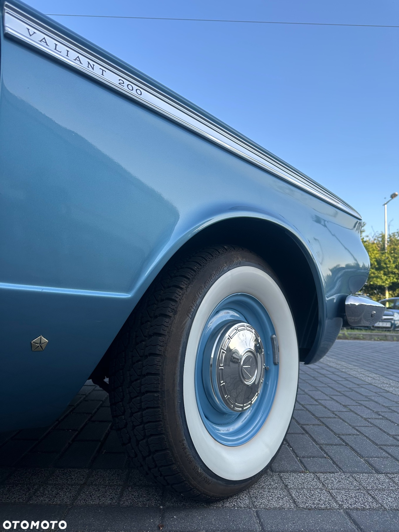 Plymouth Valiant - 9