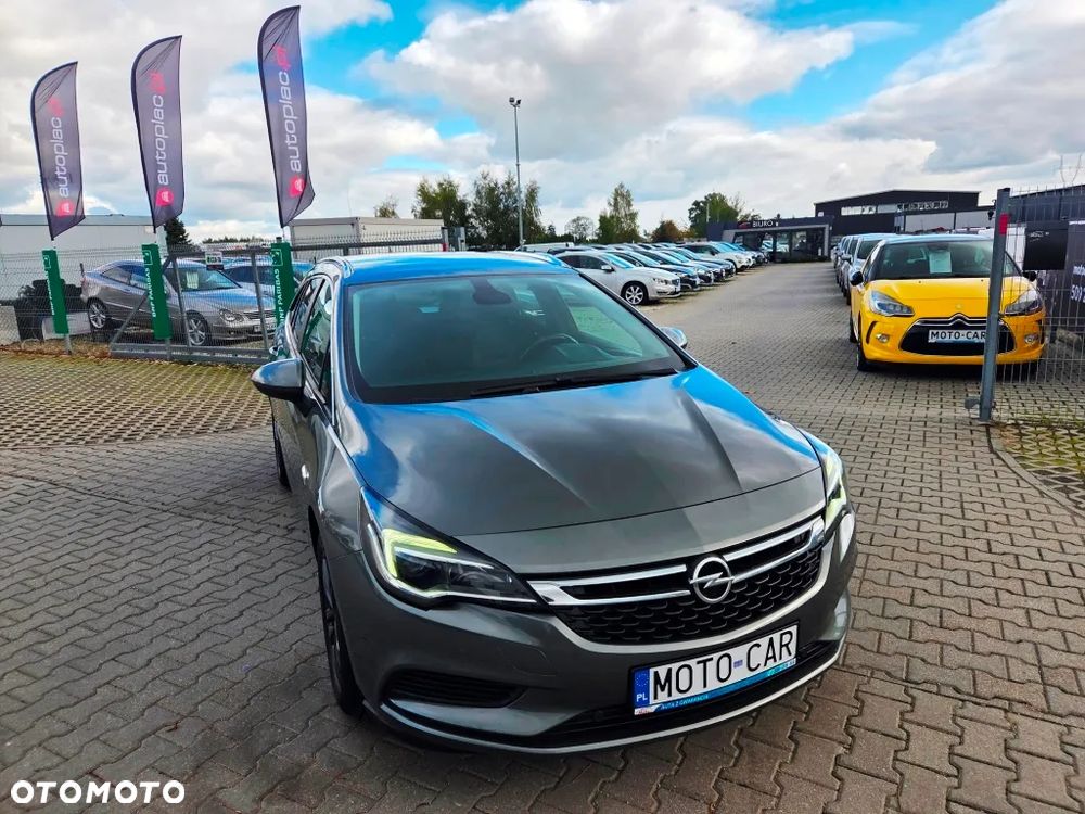 Opel Astra 1.4 Turbo 120 Jahre - 25