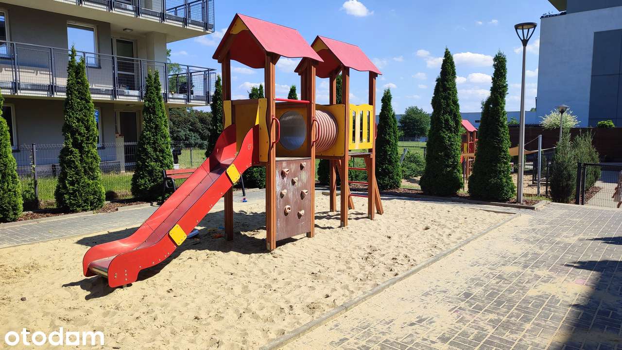 Klimatyczne mieszkanie z dużym balkonem i garażem