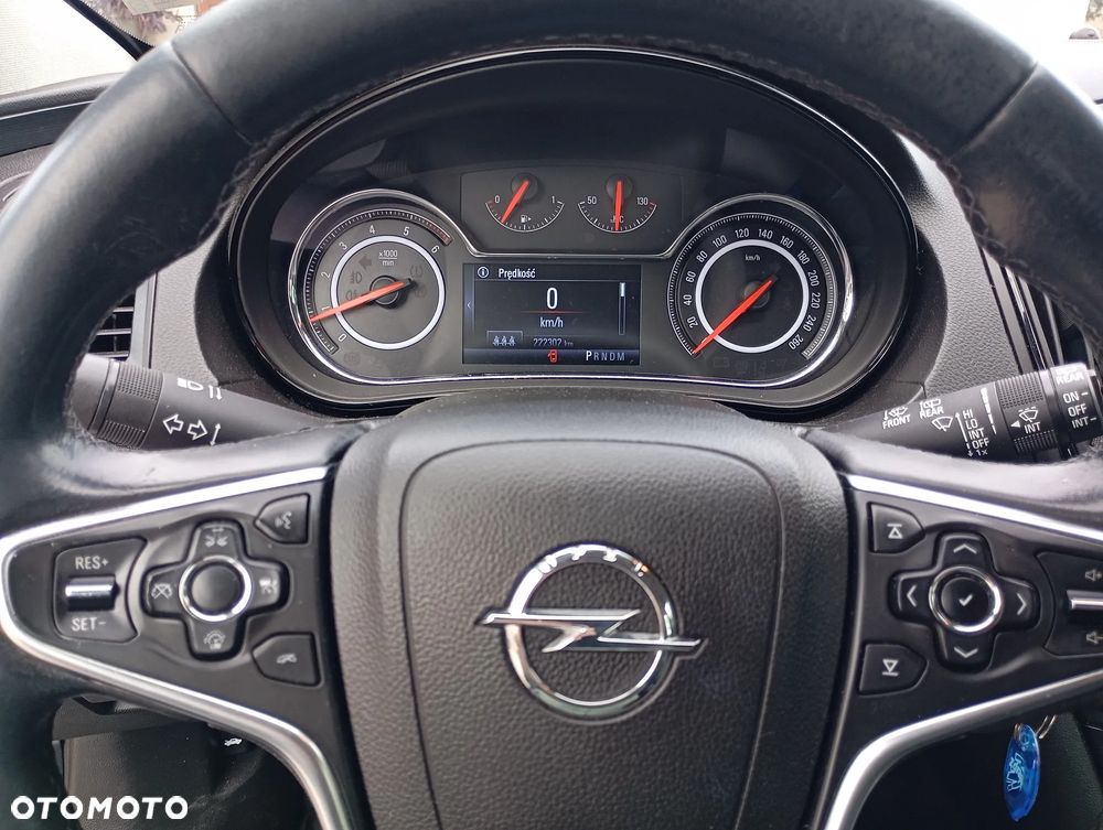 Opel Insignia - 10