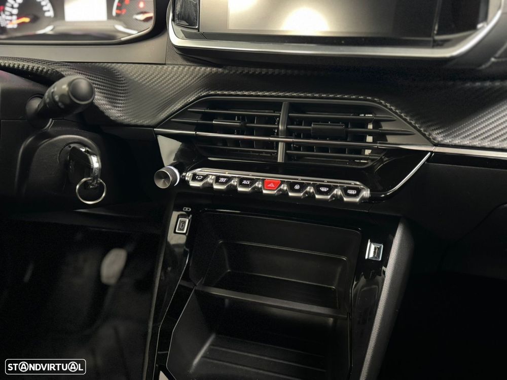 Peugeot 2008 1.2 PureTech Active Pack - 31