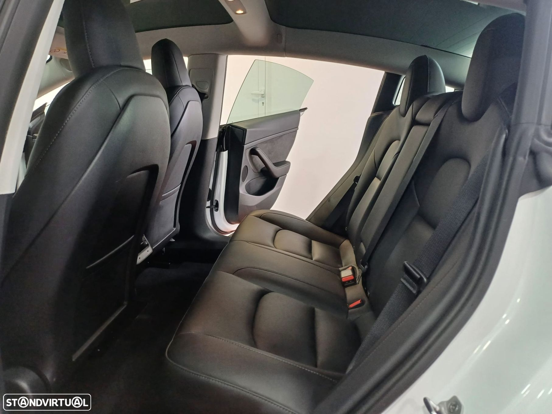 Tesla Model 3 - 13
