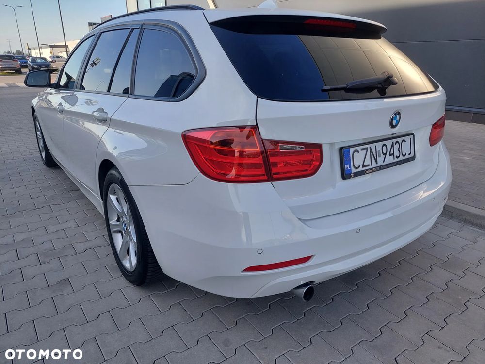 BMW Seria 3 320d - 5